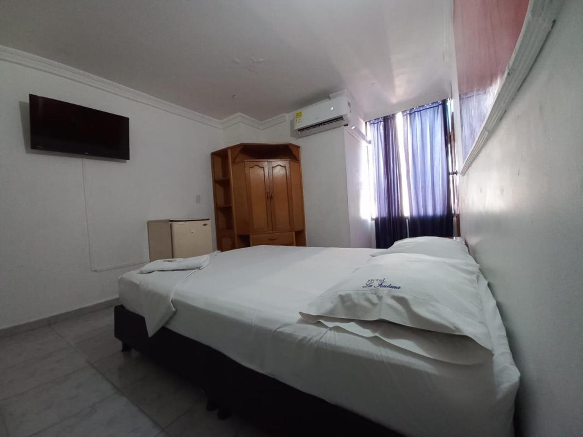 La Fontana Hotel *