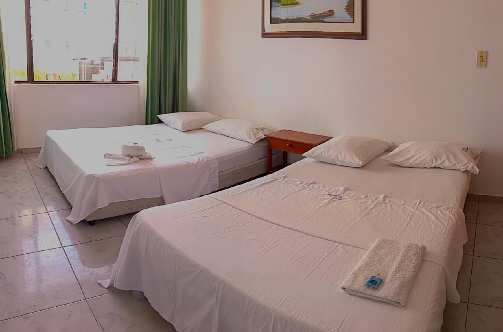 La Fontana Hotel *
